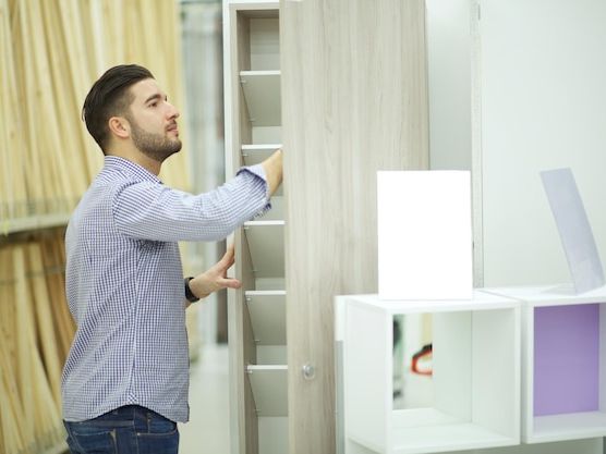 Jak poprawnie ustawić akustykę w pomieszczeniu nagraniowym – kompleksowy przewodnik