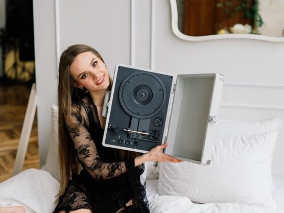 Jak optymalnie ustawić głośniki dla najlepszej jakości dźwięku w domu i studio