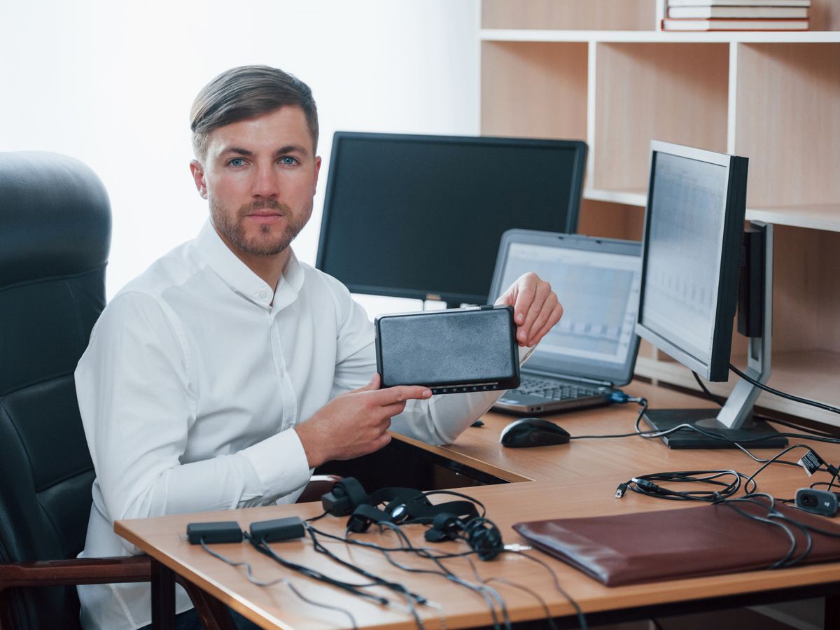 Jaki darmowy system operacyjny warto wybrać do codziennej pracy i multimediów?